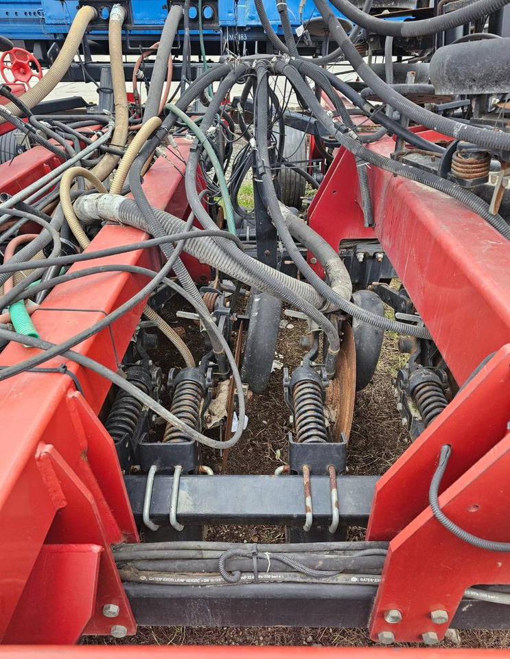 Сеялка пневматическая Case IH Precision Disk 30 - Сеялка: фото 3 Сеялка пневматическая Case IH Precision Disk 30 - Сеялка: фото 3