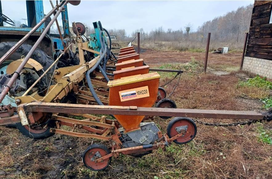 Сеялка пропашная пневматическая АОМЗ Тана СПКА-1 (СУПН-8) - Сеялка: фото 3 Сеялка пропашная пневматическая АОМЗ Тана СПКА-1 (СУПН-8) - Сеялка: фото 3