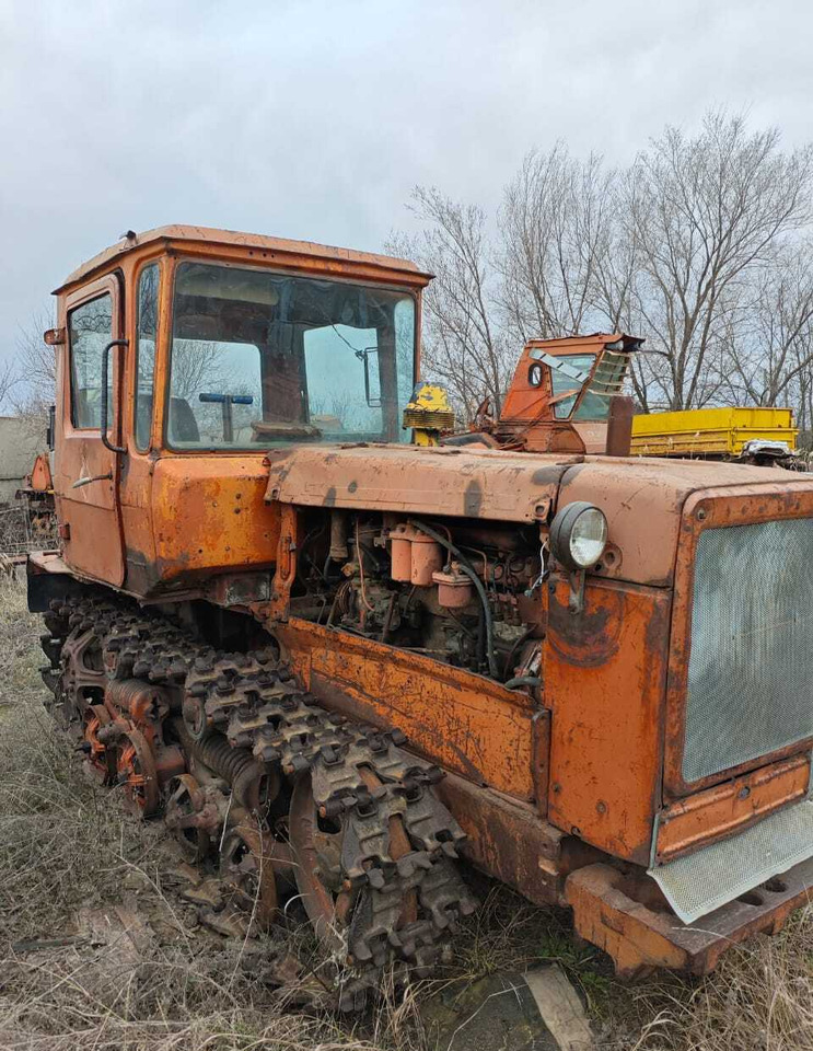 Трактор ДТ-75 - Гусеничный трактор: фото 2 Трактор ДТ-75 - Гусеничный трактор: фото 2