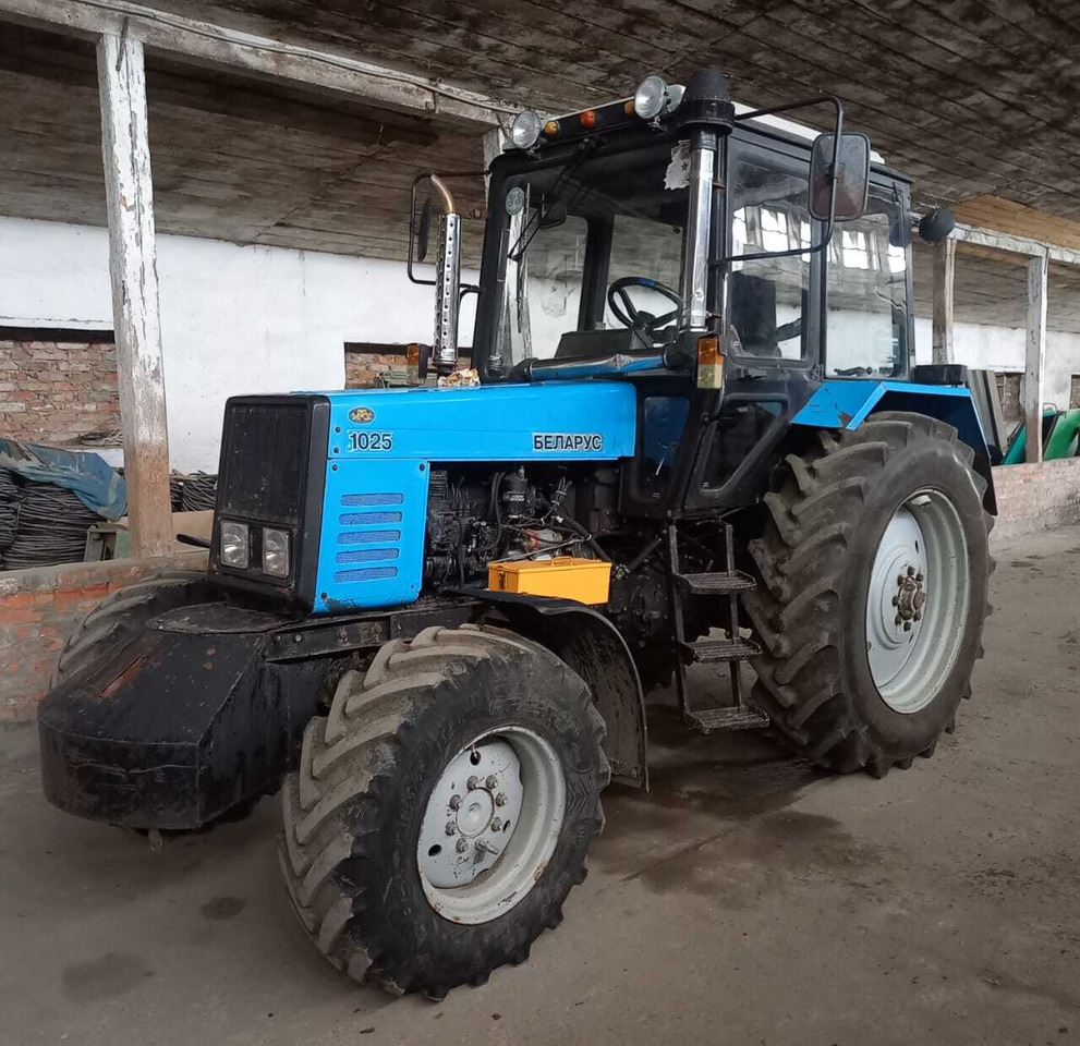 Трактор МТЗ 1025 - Трактор: фото 2 Трактор МТЗ 1025 - Трактор: фото 2