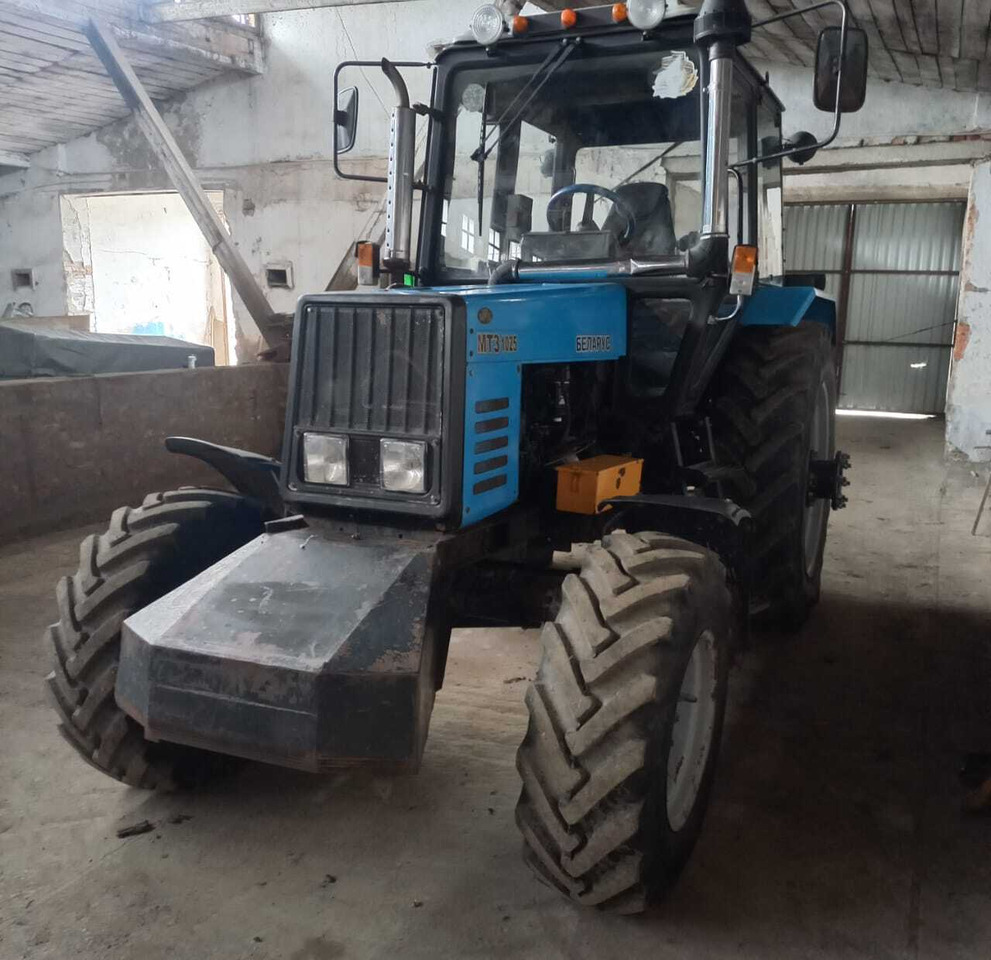 Трактор МТЗ 1025 - Трактор: фото 4 Трактор МТЗ 1025 - Трактор: фото 4