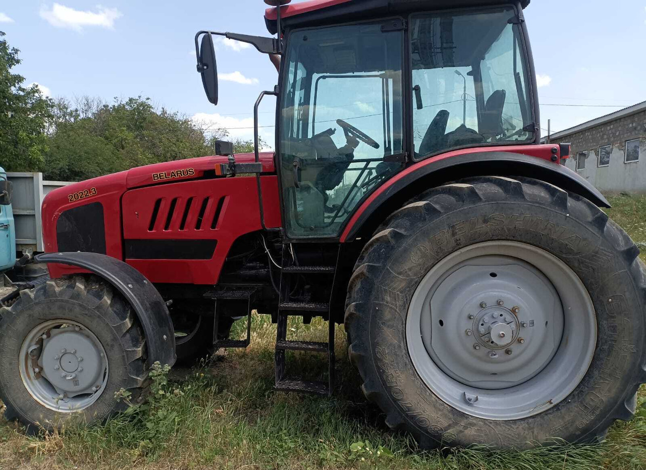 Трактор МТЗ 2022.3 - Трактор: фото 1 Трактор МТЗ 2022.3 - Трактор: фото 1