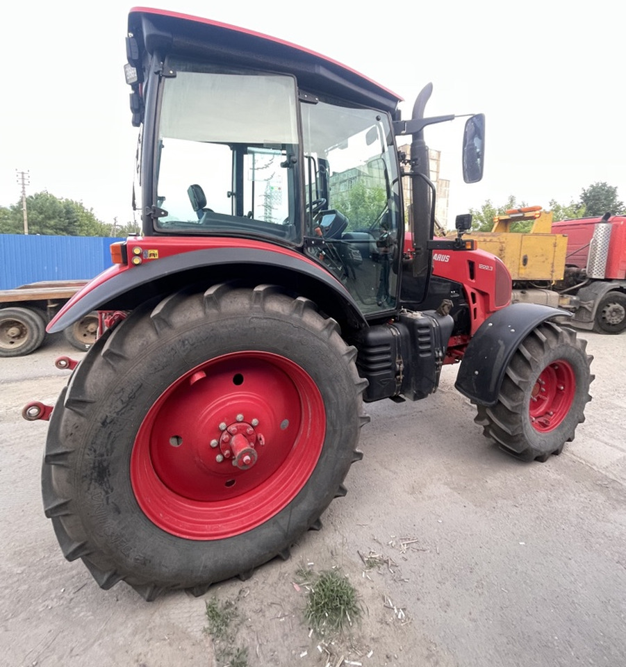 Трактор МТЗ Беларус 1222.3 - Трактор: фото 4 Трактор МТЗ Беларус 1222.3 - Трактор: фото 4