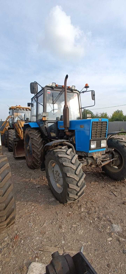 Трактор МТЗ Беларус 82.1-23/12 - Трактор: фото 1 Трактор МТЗ Беларус 82.1-23/12 - Трактор: фото 1