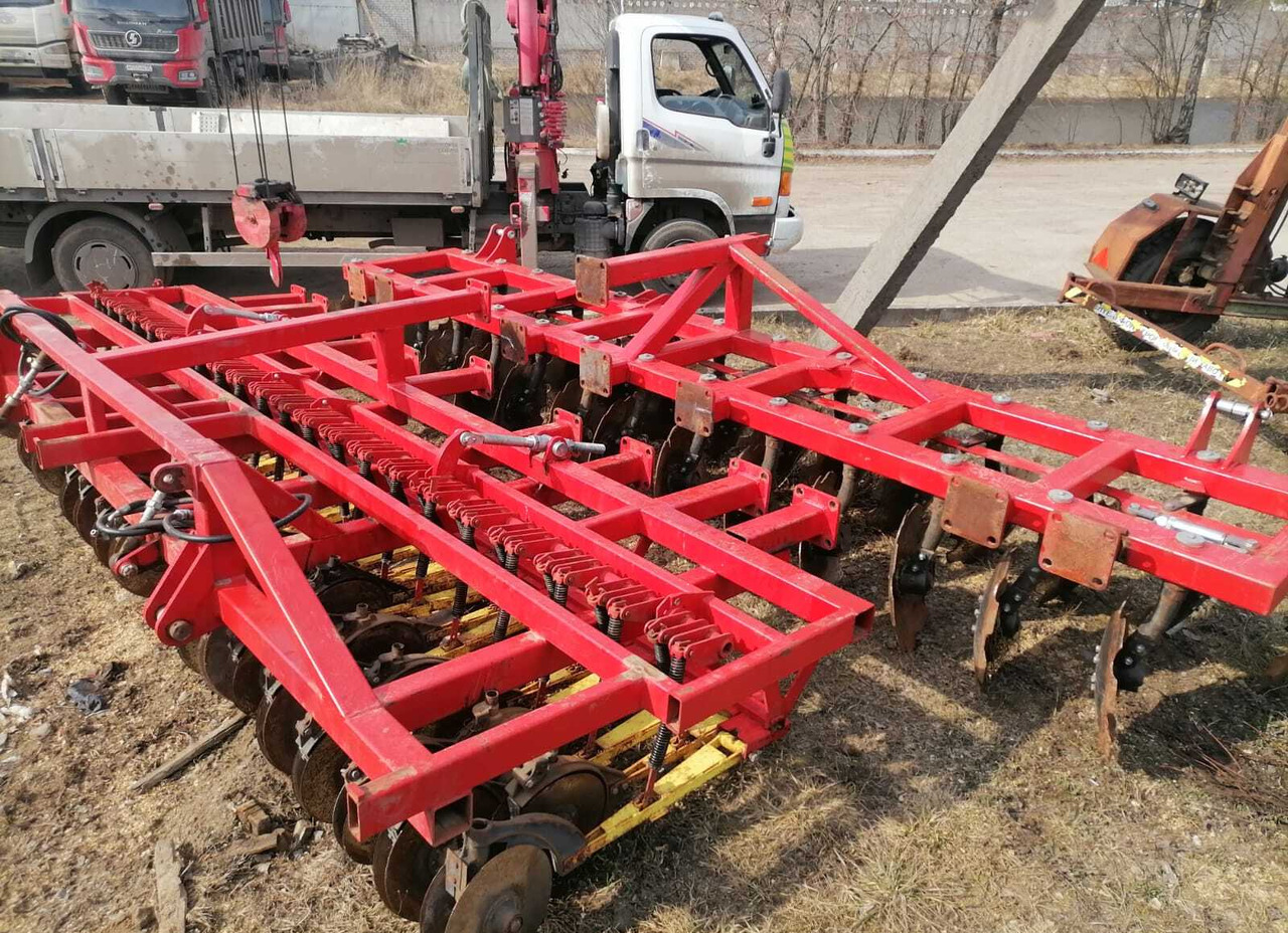 Посевной комплекс Трактор МТЗ Беларус 82.1-23/12 и Комбинированный посевной комплекс AGRATOR COMBI 5200: фото 9