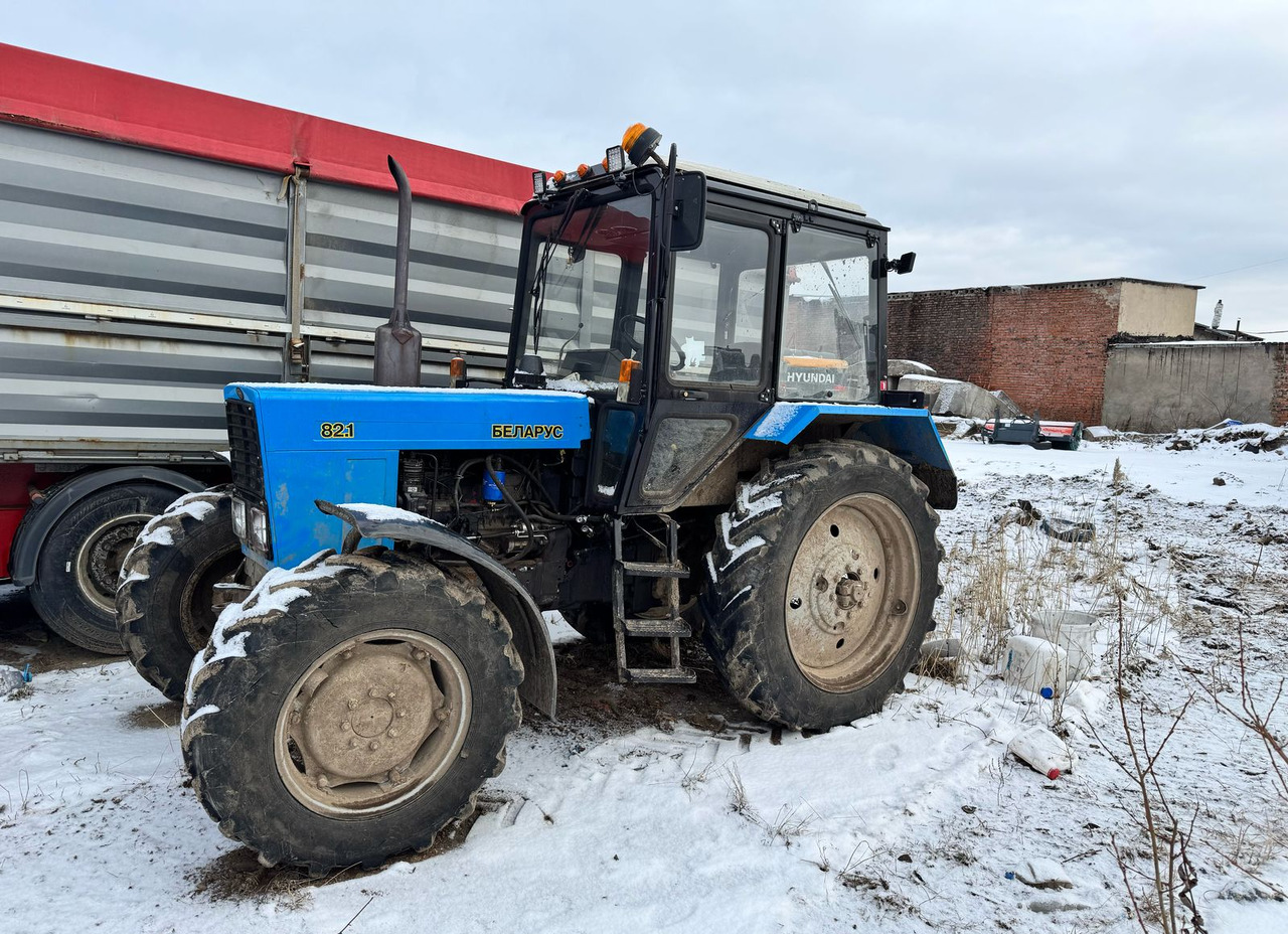 Трактор МТЗ Беларус 82.1-23/12 и Комбинированный посевной комплекс AGRATOR COMBI 5200 - Посевной комплекс: фото 5 Трактор МТЗ Беларус 82.1-23/12 и Комбинированный посевной комплекс AGRATOR COMBI 5200 - Посевной комплекс: фото 5