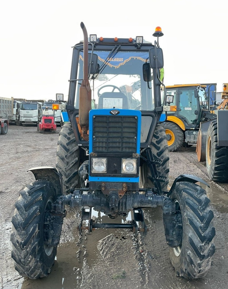 Трактор МТЗ Беларус 82.1 - Трактор: фото 2 Трактор МТЗ Беларус 82.1 - Трактор: фото 2