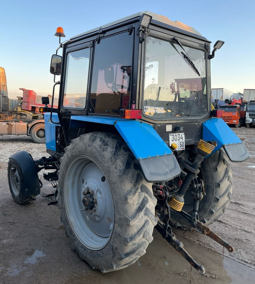 Трактор МТЗ Беларус 82.1 - Трактор: фото 4 Трактор МТЗ Беларус 82.1 - Трактор: фото 4