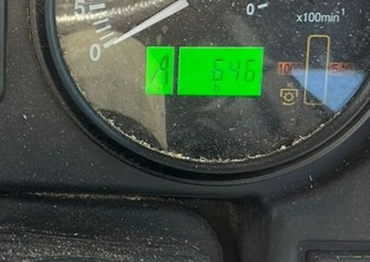 Трактор МТЗ Беларус 82.1 - Трактор: фото 2 Трактор МТЗ Беларус 82.1 - Трактор: фото 2