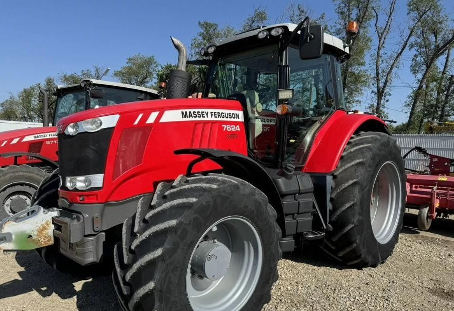 Трактор Massey Ferguson 7624 - Трактор: фото 3 Трактор Massey Ferguson 7624 - Трактор: фото 3