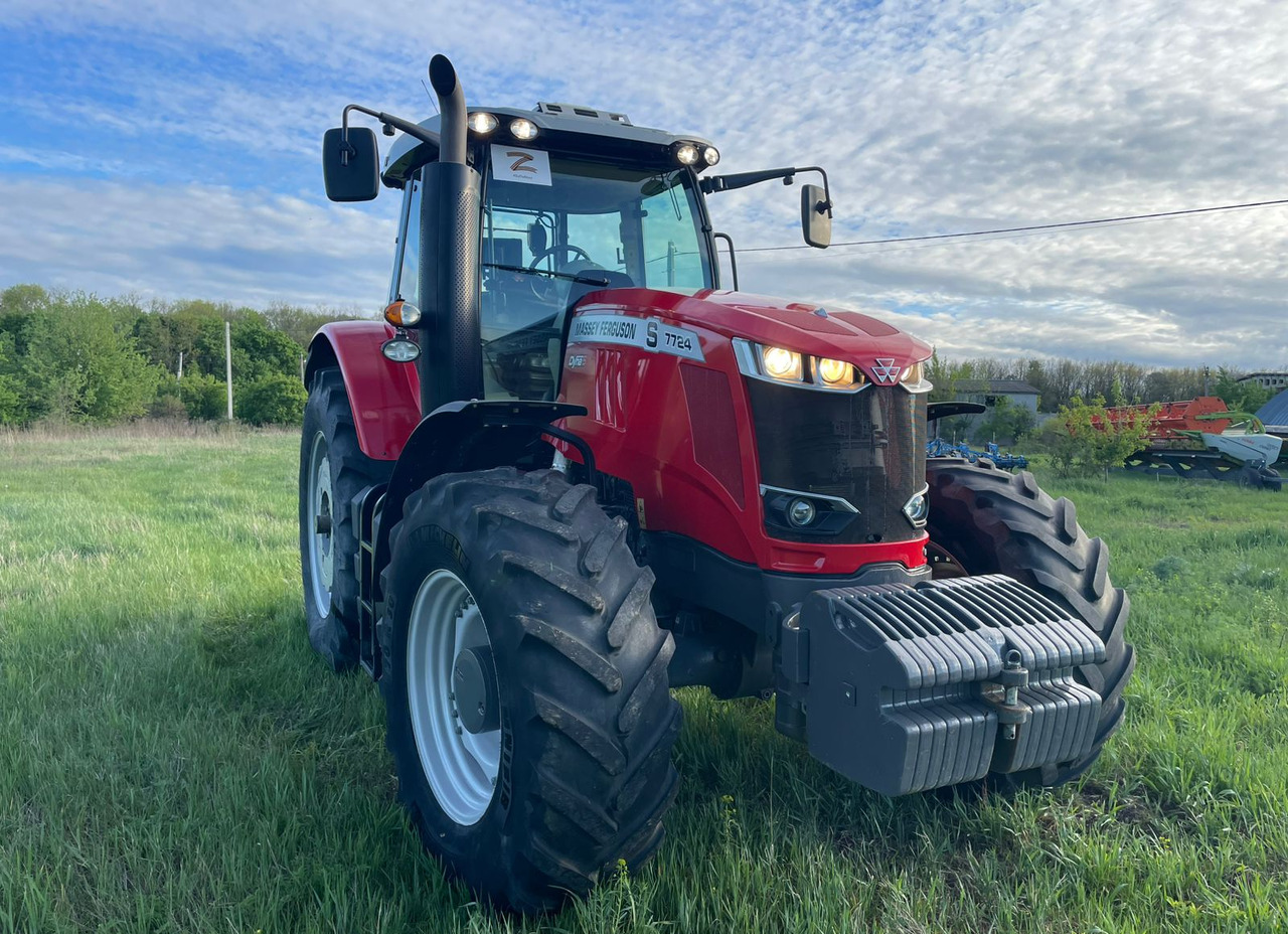 Трактор Massey Ferguson 7724 - Трактор: фото 1 Трактор Massey Ferguson 7724 - Трактор: фото 1