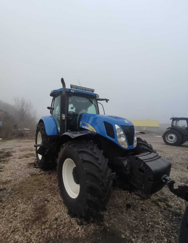Трактор New Holland 7060 - Трактор: фото 4 Трактор New Holland 7060 - Трактор: фото 4
