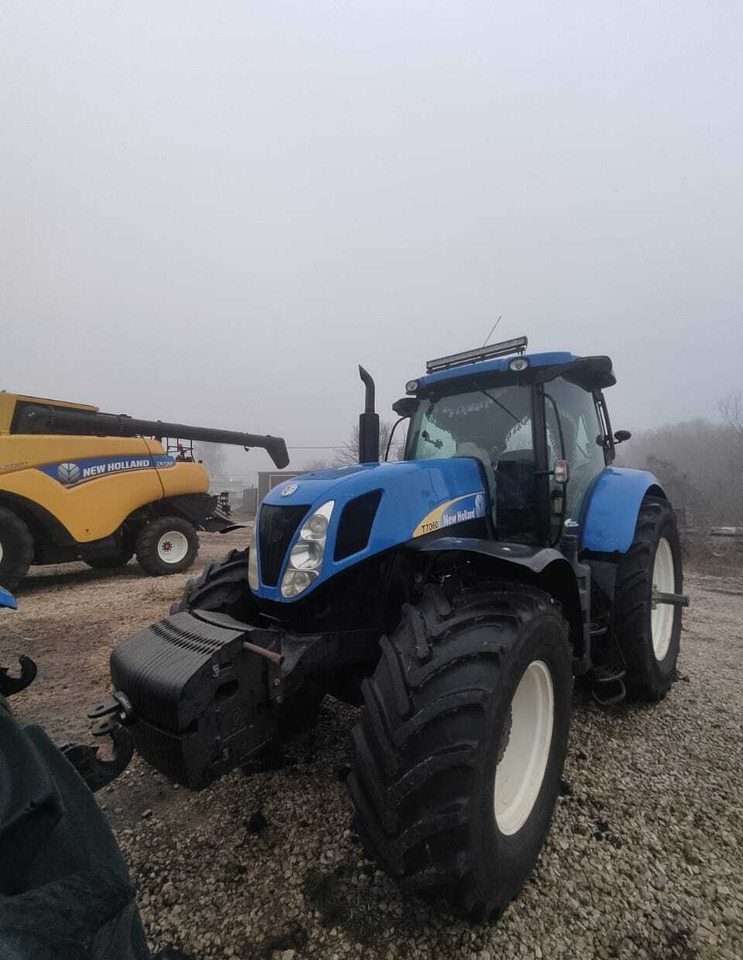Трактор New Holland 7060 - Трактор: фото 5 Трактор New Holland 7060 - Трактор: фото 5
