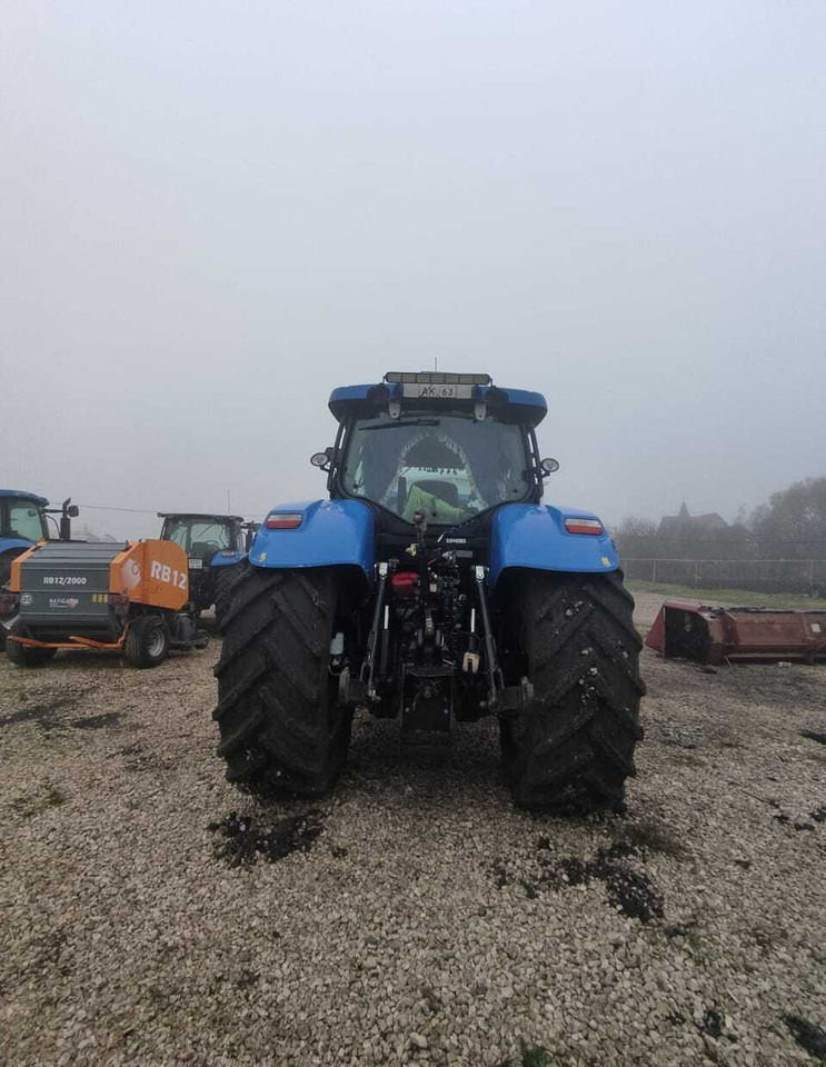 Трактор New Holland 7060 - Трактор: фото 2 Трактор New Holland 7060 - Трактор: фото 2