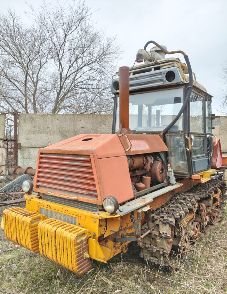 Трактор ВТ-100 - Гусеничный трактор: фото 1 Трактор ВТ-100 - Гусеничный трактор: фото 1