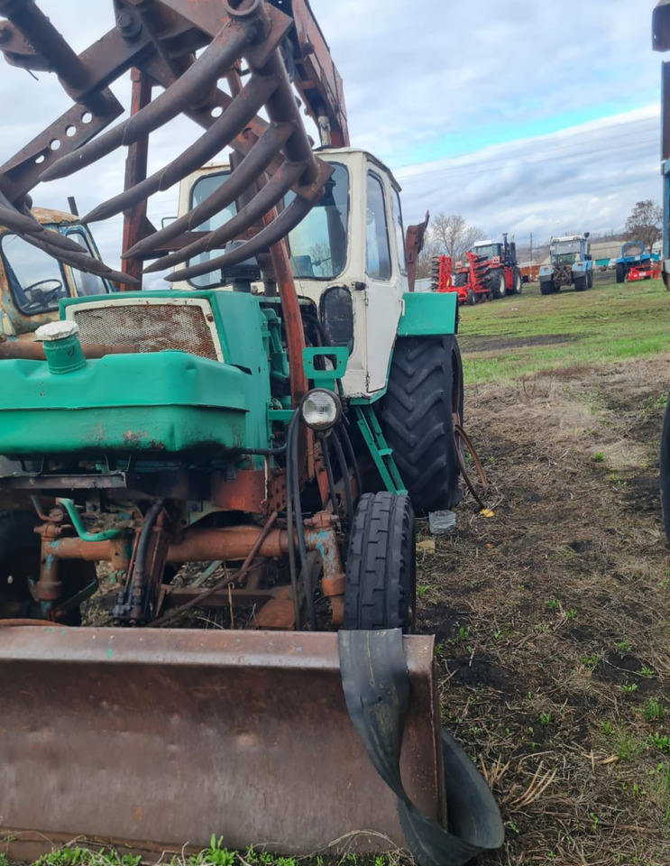 Трактор ЮМЗ-6 - Трактор: фото 2 Трактор ЮМЗ-6 - Трактор: фото 2