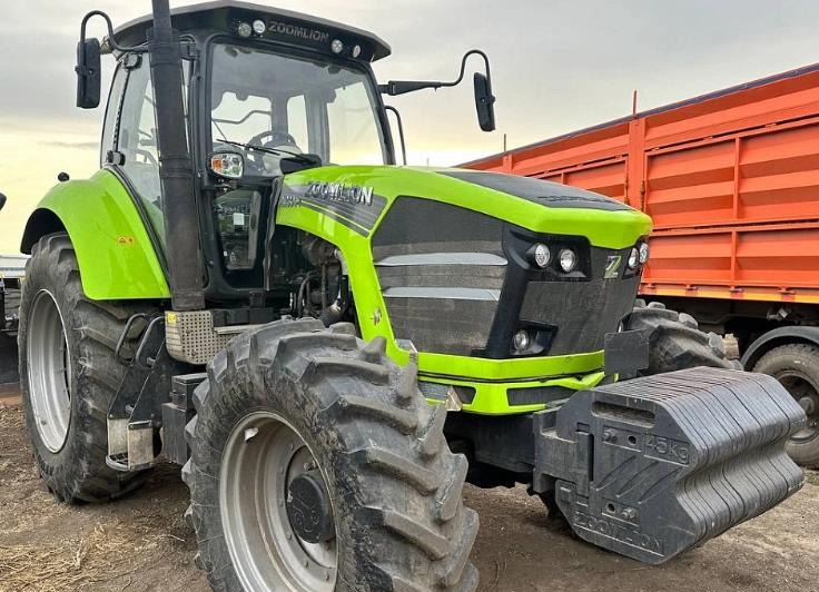Трактор Zoomlion PL2304-1 - Трактор: фото 1 Трактор Zoomlion PL2304-1 - Трактор: фото 1