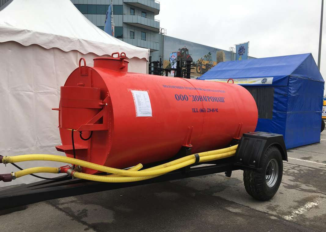 Водораздатчик - Прицеп-цистерна: фото 1 Водораздатчик - Прицеп-цистерна: фото 1