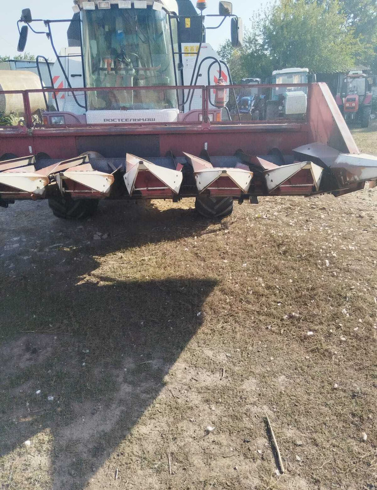 Жатка ПСП-810 - Жатка для подсолнечника: фото 1 Жатка ПСП-810 - Жатка для подсолнечника: фото 1