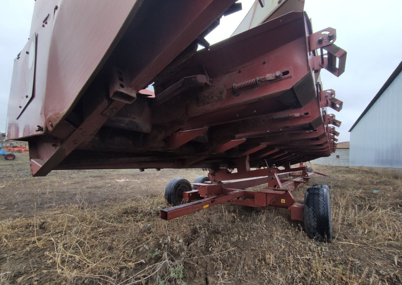 Жатка для подсолнечника Жатка для уборки ПСП Falcon-1270 John Deere: фото 9