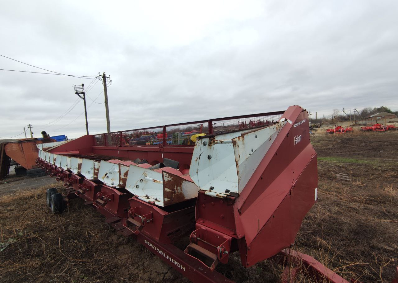Жатка для уборки ПСП Falcon-1270 John Deere - Жатка для подсолнечника: фото 4 Жатка для уборки ПСП Falcon-1270 John Deere - Жатка для подсолнечника: фото 4