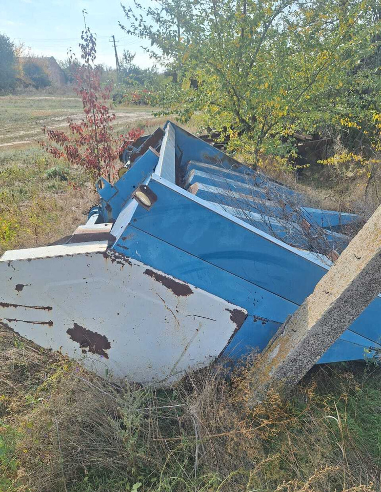 Жатка для уборки кукурузы КМС-6 - Жатка кукурузная: фото 4 Жатка для уборки кукурузы КМС-6 - Жатка кукурузная: фото 4