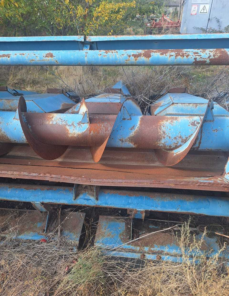 Жатка для уборки кукурузы КМС-6 - Жатка кукурузная: фото 2 Жатка для уборки кукурузы КМС-6 - Жатка кукурузная: фото 2