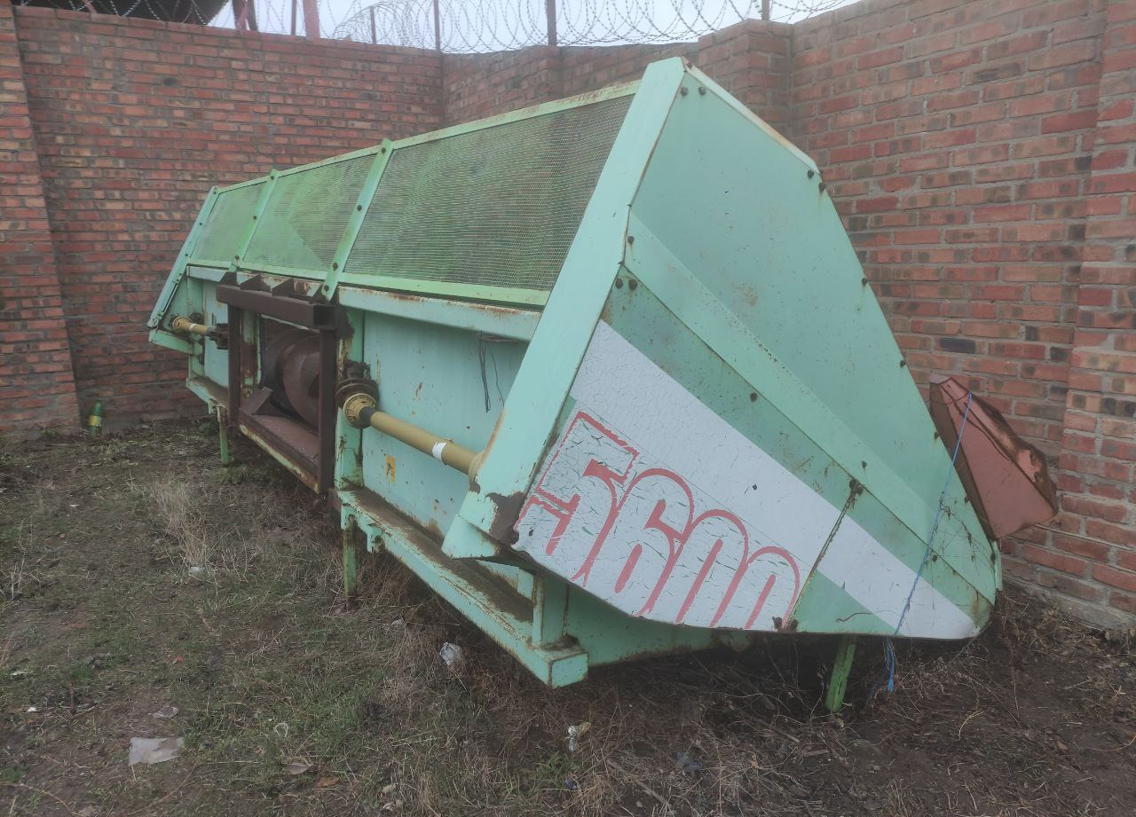 Жатка для уборки подсолнечника Falcon-810 - Жатка для подсолнечника: фото 3 Жатка для уборки подсолнечника Falcon-810 - Жатка для подсолнечника: фото 3