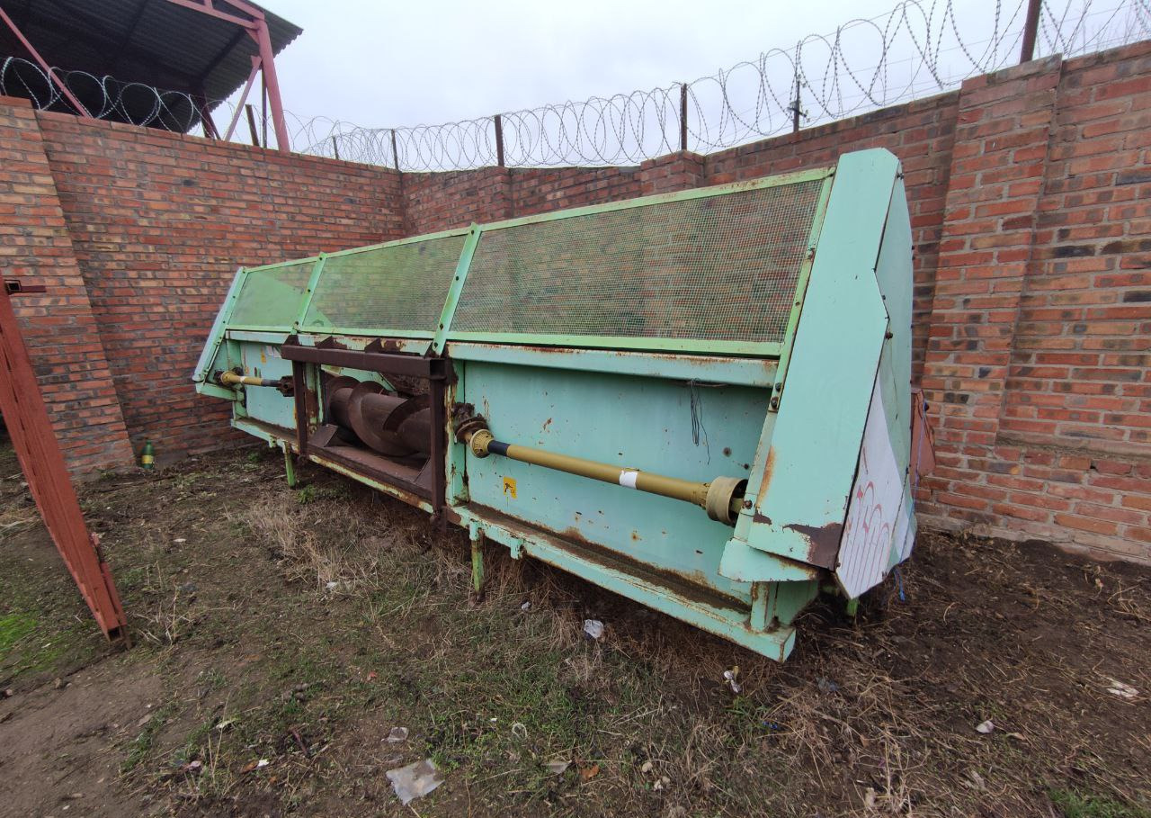 Жатка для уборки подсолнечника Falcon-810 - Жатка для подсолнечника: фото 1 Жатка для уборки подсолнечника Falcon-810 - Жатка для подсолнечника: фото 1