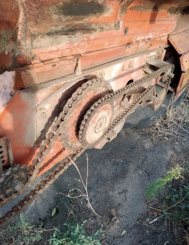 Жатка для уборки подсолнечника ПСП-10 - Жатка для подсолнечника: фото 4 Жатка для уборки подсолнечника ПСП-10 - Жатка для подсолнечника: фото 4