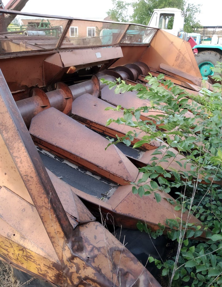 Жатка для уборки подсолнечника ПСП-10 - Жатка для подсолнечника: фото 5 Жатка для уборки подсолнечника ПСП-10 - Жатка для подсолнечника: фото 5