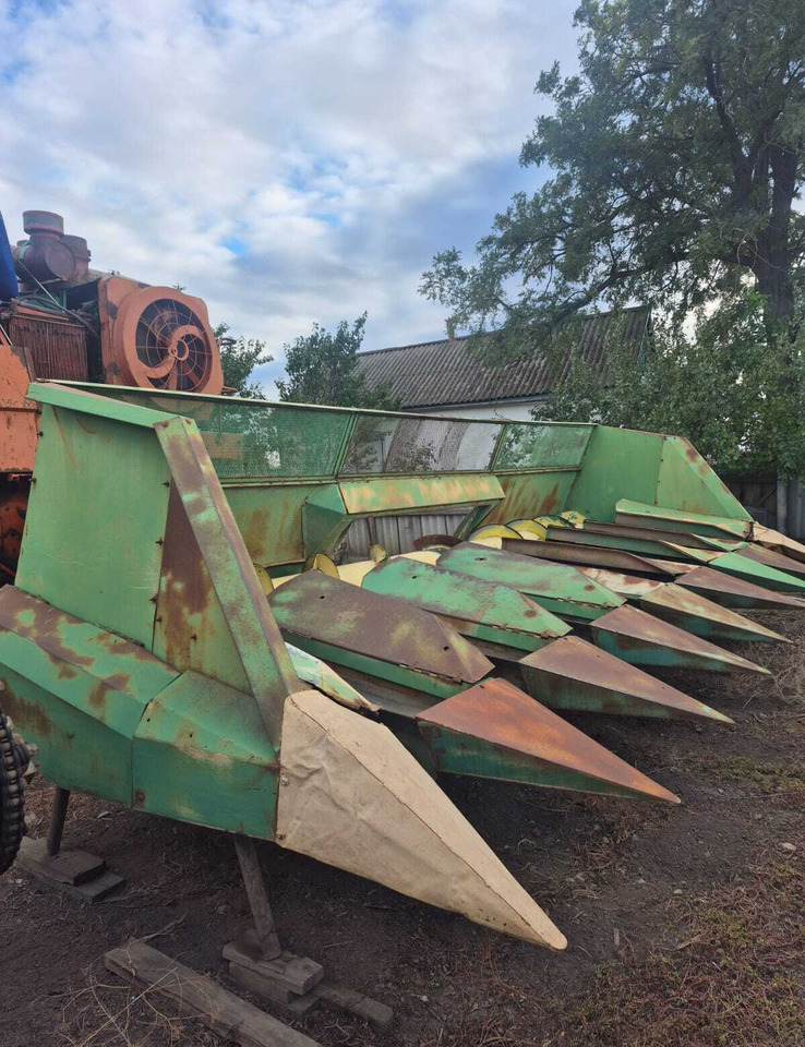 Жатка для уборки подсолнечника ПСП-10 - Жатка для подсолнечника: фото 1 Жатка для уборки подсолнечника ПСП-10 - Жатка для подсолнечника: фото 1