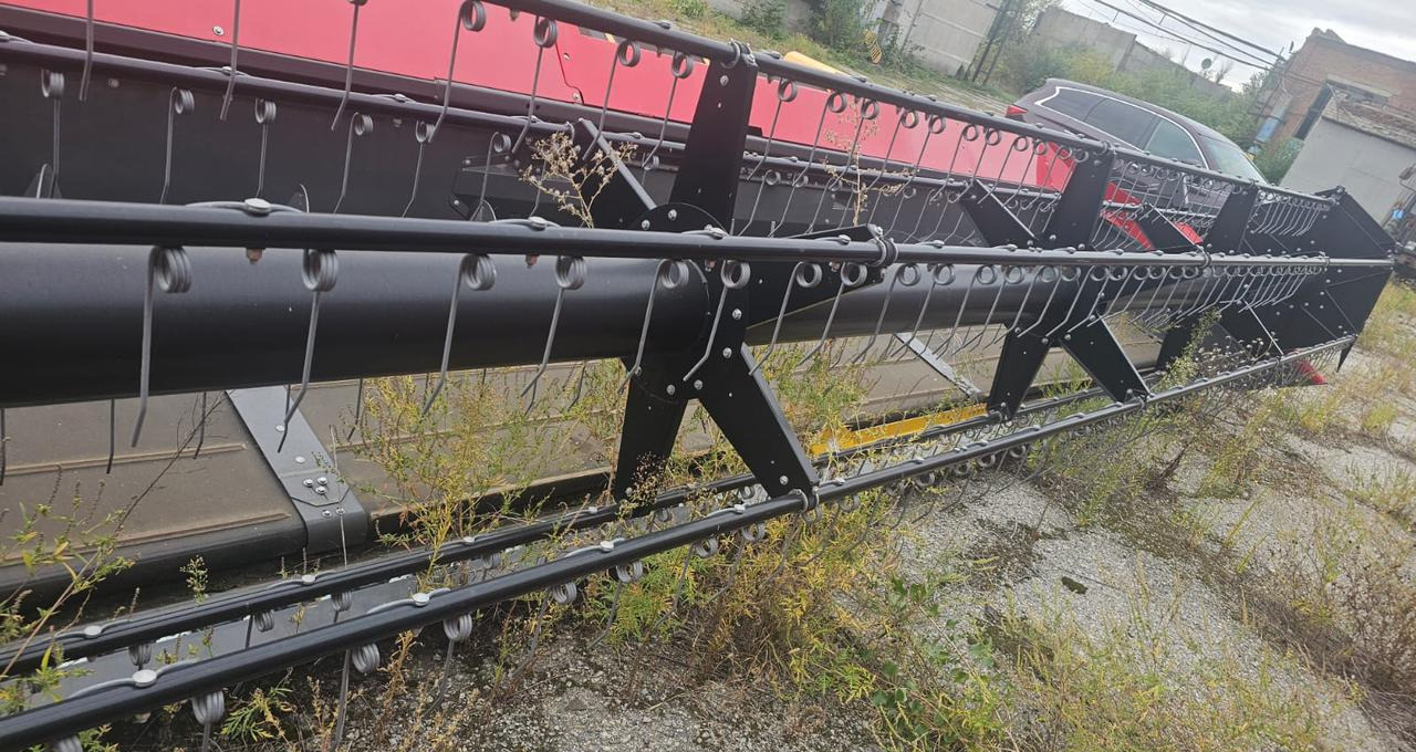 Жатка для уборки сои AGCO 7325 - Навесное оборудование для комбайна: фото 2 Жатка для уборки сои AGCO 7325 - Навесное оборудование для комбайна: фото 2