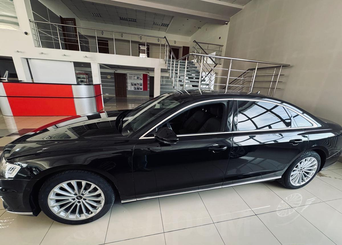Легковой автомобиль Audi A8: фото 6