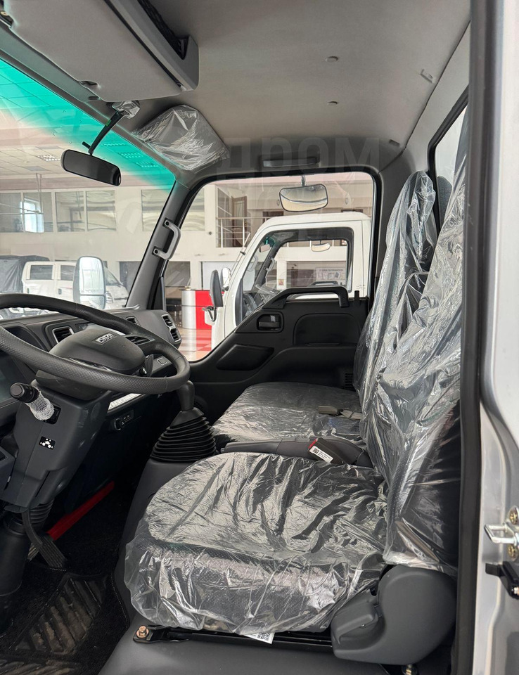 Новый Грузовик с закрытым кузовом Isuzu 100P: фото 16 Новый Грузовик с закрытым кузовом Isuzu 100P: фото 16