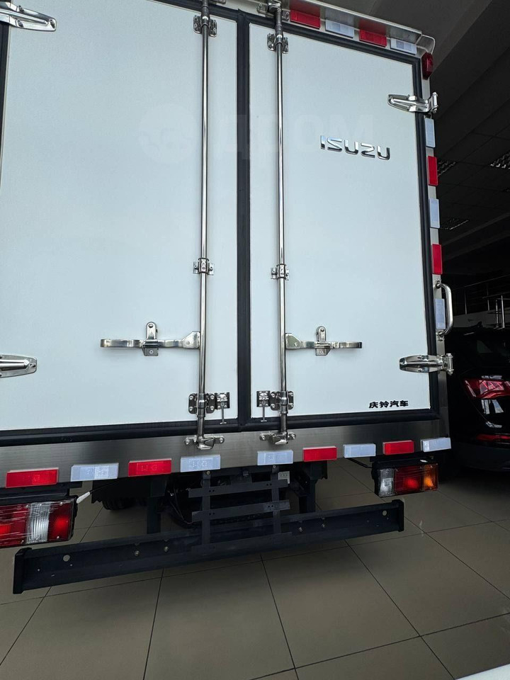 Новый Рефрижератор Isuzu 100P: фото 6 Новый Рефрижератор Isuzu 100P: фото 6