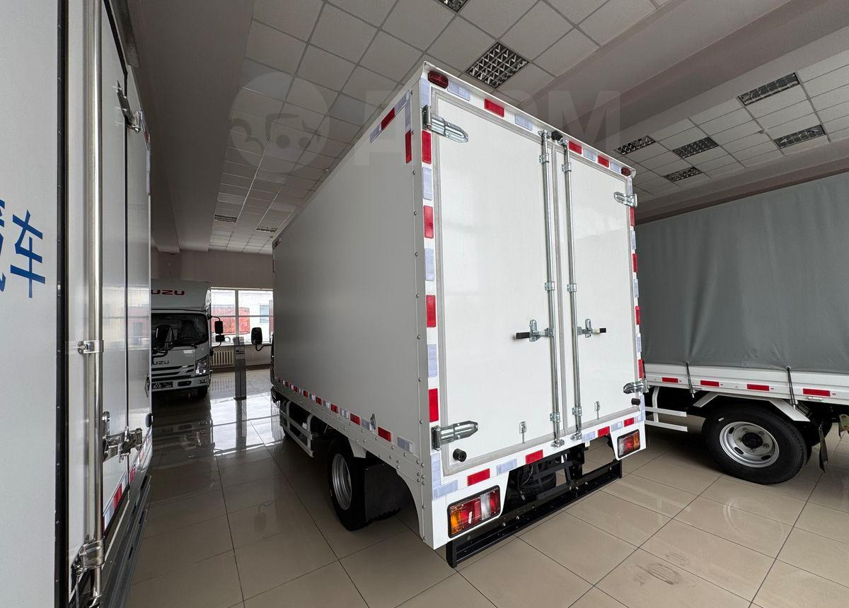 Новый Грузовик с закрытым кузовом Isuzu 100P: фото 7 Новый Грузовик с закрытым кузовом Isuzu 100P: фото 7