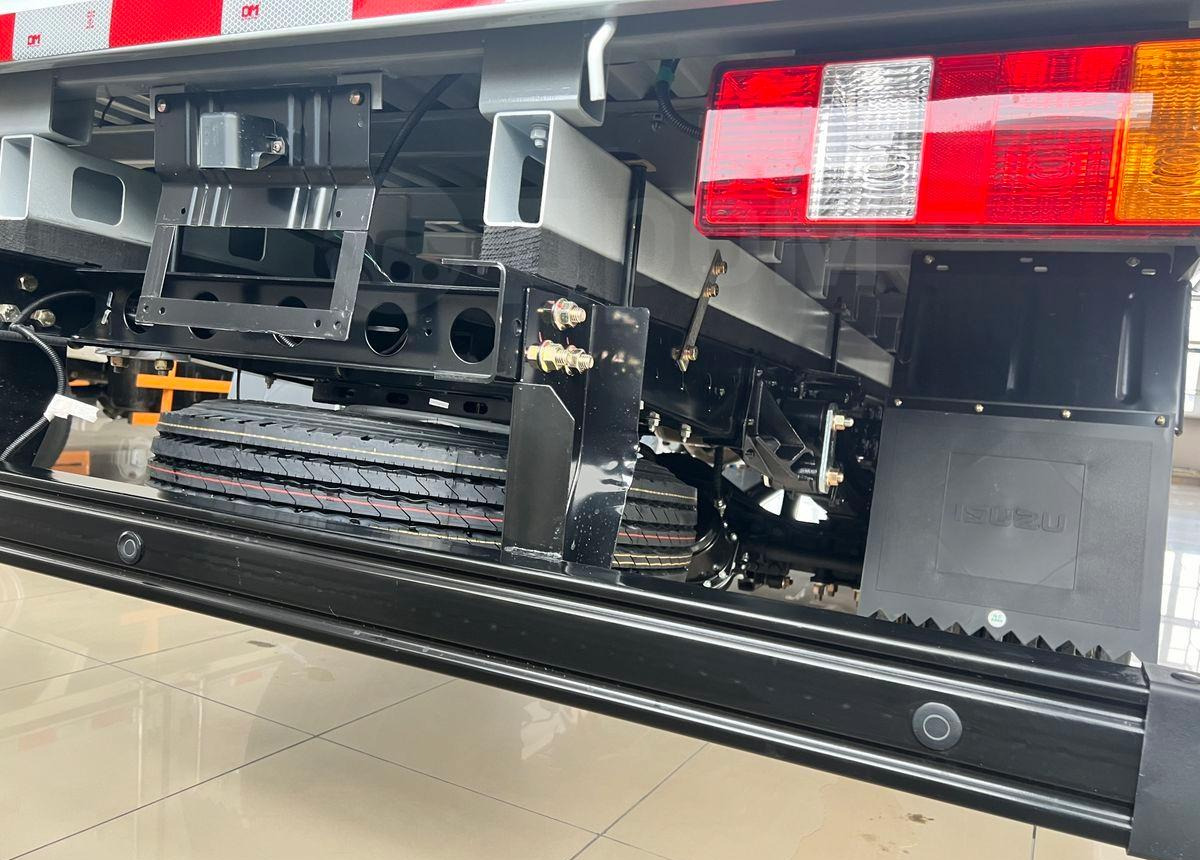 Новый Бортовой грузовик/ Платформа Isuzu Elf: фото 12 Новый Бортовой грузовик/ Платформа Isuzu Elf: фото 12