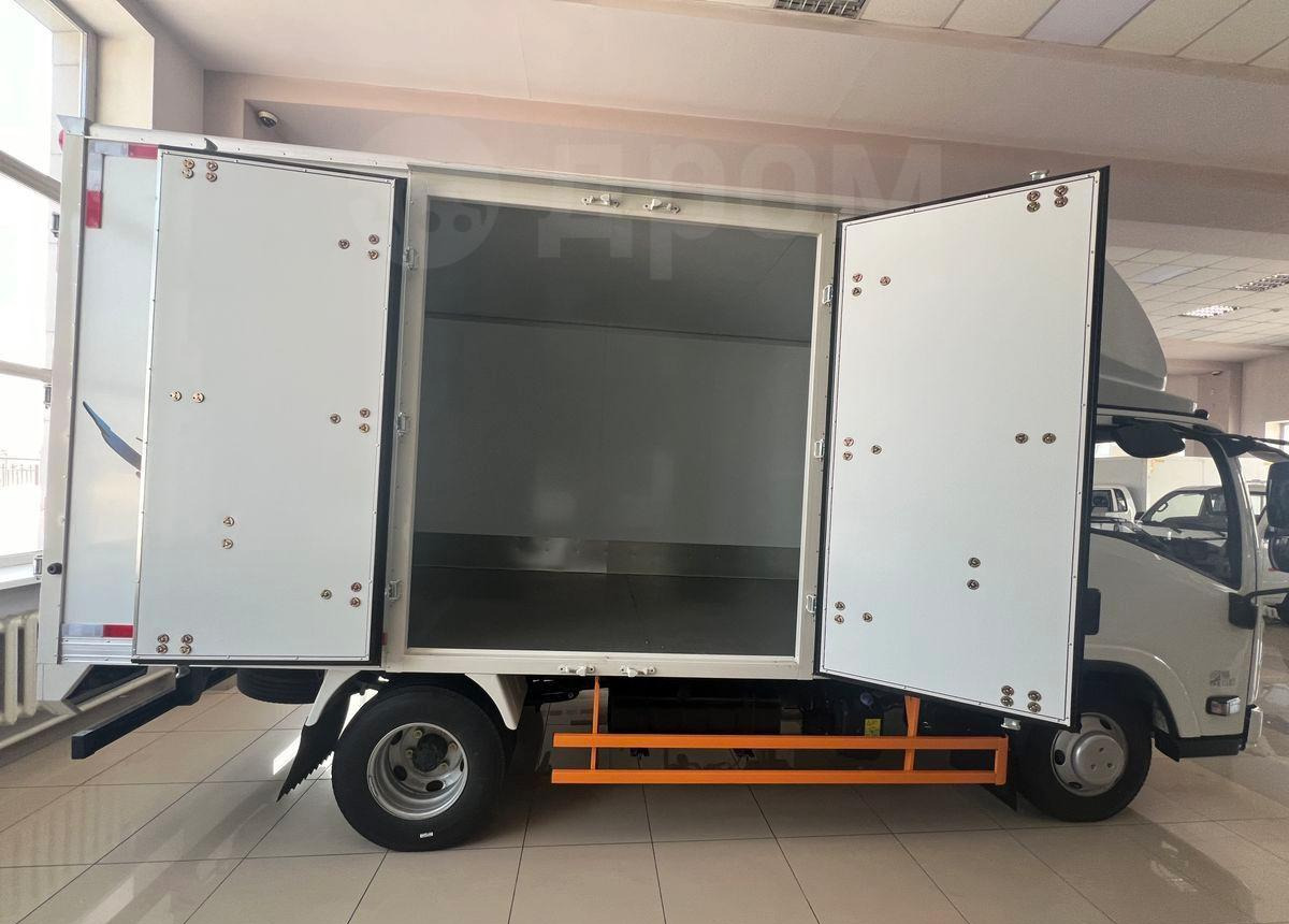 Новый Грузовик с закрытым кузовом Isuzu Elf: фото 6 Новый Грузовик с закрытым кузовом Isuzu Elf: фото 6