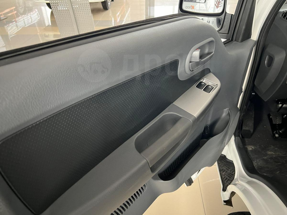 Новый Бортовой грузовик/ Платформа Kia Bongo III: фото 8 Новый Бортовой грузовик/ Платформа Kia Bongo III: фото 8