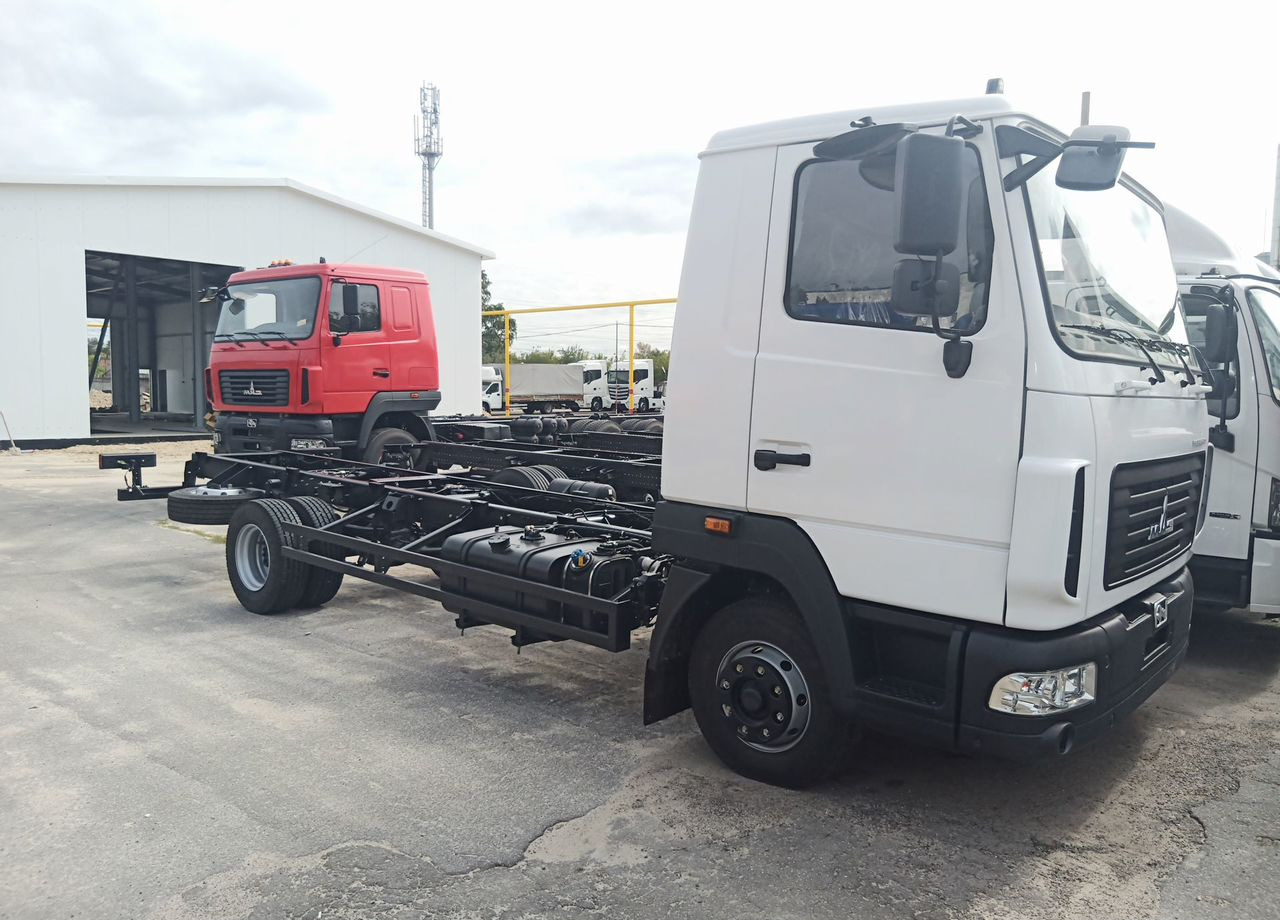 МАЗ 437121-540-000 - Эвакуатор: фото 3 МАЗ 437121-540-000 - Эвакуатор: фото 3