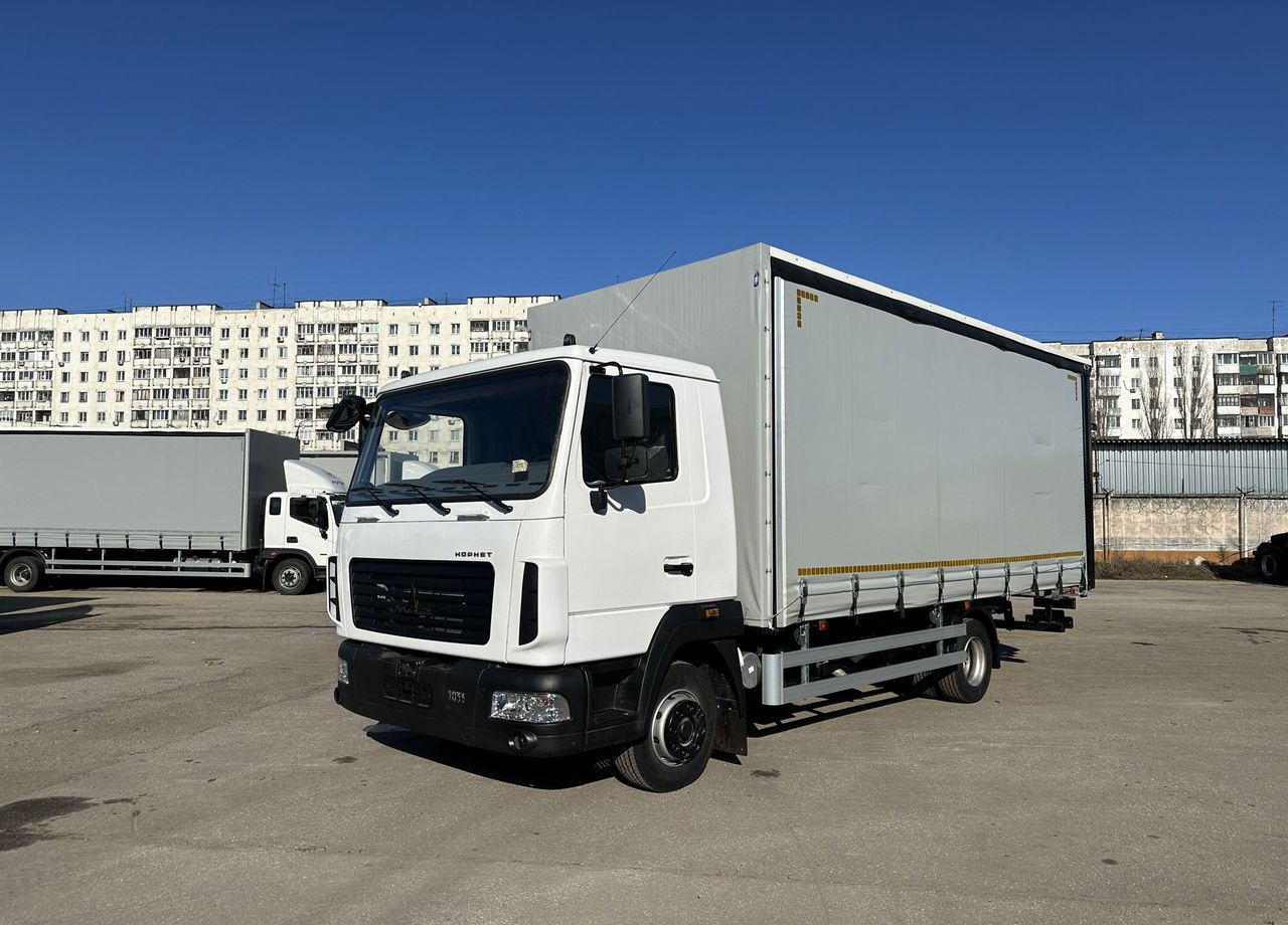 МАЗ 437121-540-000 - Тентованный грузовик: фото 1 МАЗ 437121-540-000 - Тентованный грузовик: фото 1