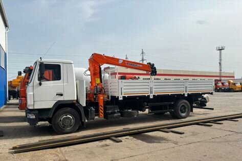 МАЗ 534026-8520-000 - Грузовик бортовой/ Платформа, Автоманипулятор: фото 1 МАЗ 534026-8520-000 - Грузовик бортовой/ Платформа, Автоманипулятор: фото 1