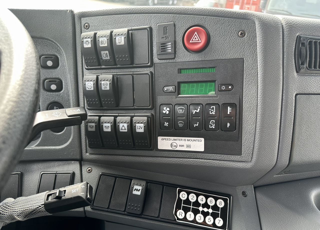 Новый Грузовик бортовой/ Платформа МАЗ 534026-8570-005: фото 16