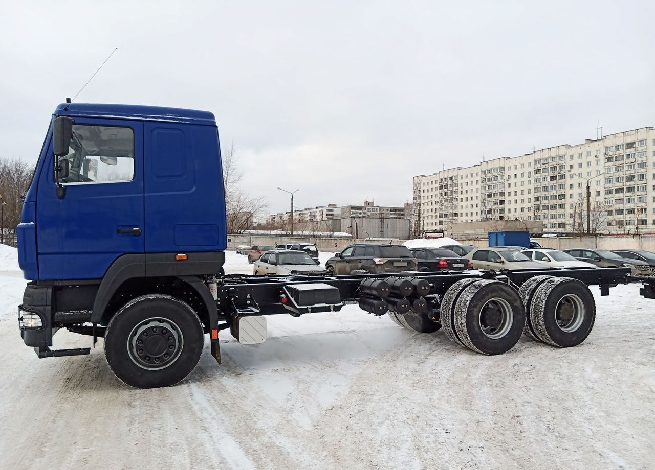 МАЗ 6312C5-8575-012 - Грузовик-шасси: фото 1 МАЗ 6312C5-8575-012 - Грузовик-шасси: фото 1