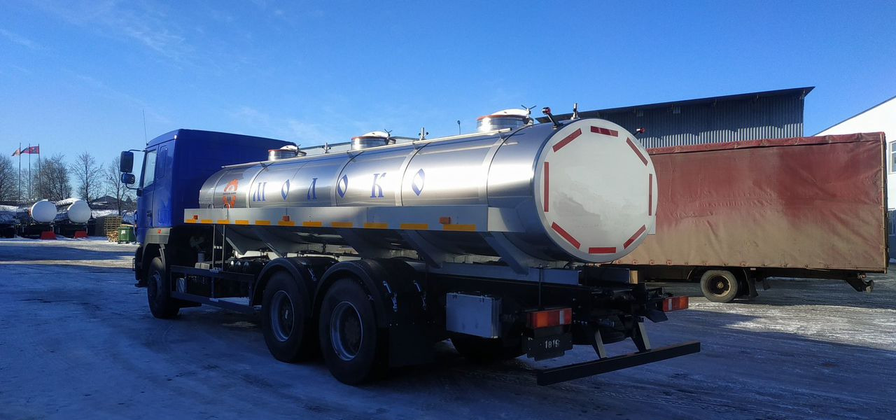 МАЗ 6312C5-8575-012 - Грузовик-цистерна: фото 2 МАЗ 6312C5-8575-012 - Грузовик-цистерна: фото 2