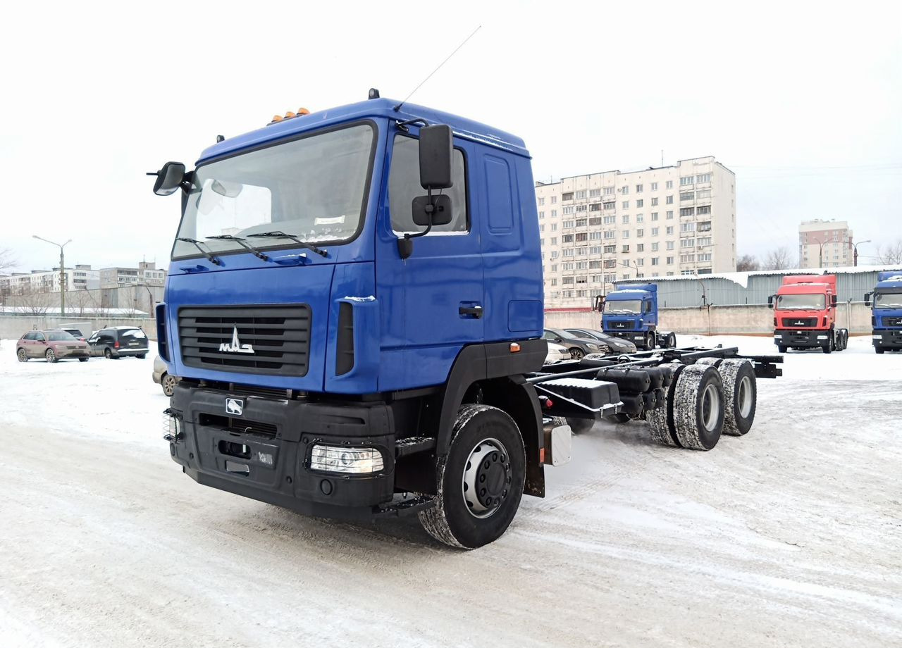 МАЗ 6312C5-8575-012 - Грузовик-шасси: фото 2 МАЗ 6312C5-8575-012 - Грузовик-шасси: фото 2