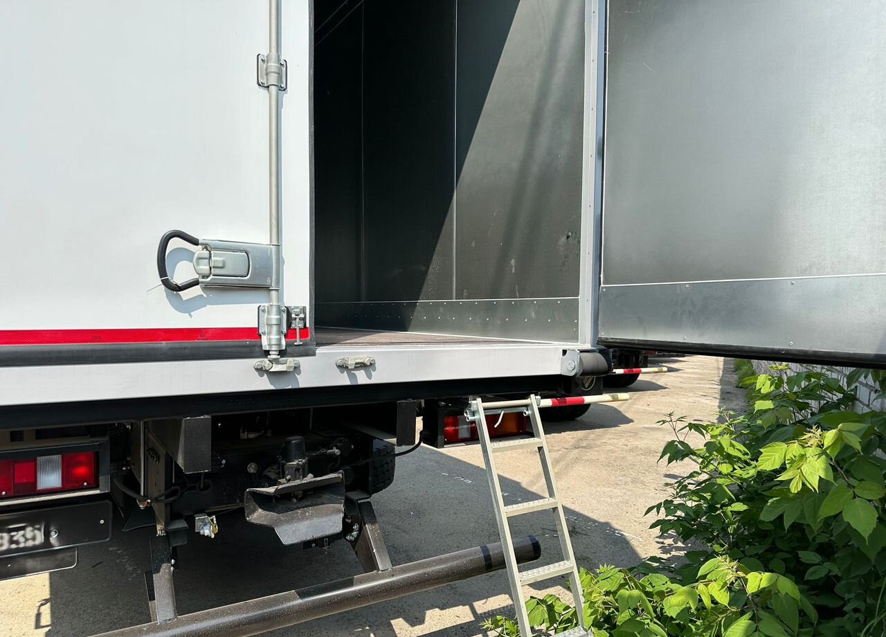 Новый Изотермический грузовик МАЗ 6312C5-8575-012: фото 8