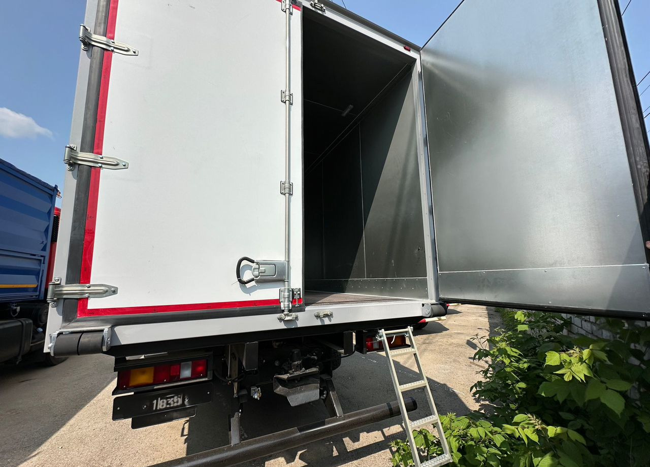 Новый Изотермический грузовик МАЗ 6312C5-8575-012: фото 9