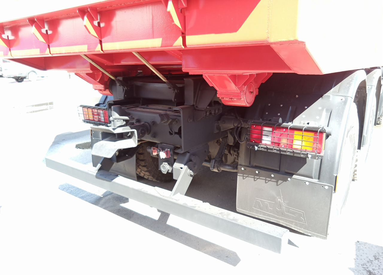 МАЗ 650128-8570-005 - Самосвал: фото 3 МАЗ 650128-8570-005 - Самосвал: фото 3